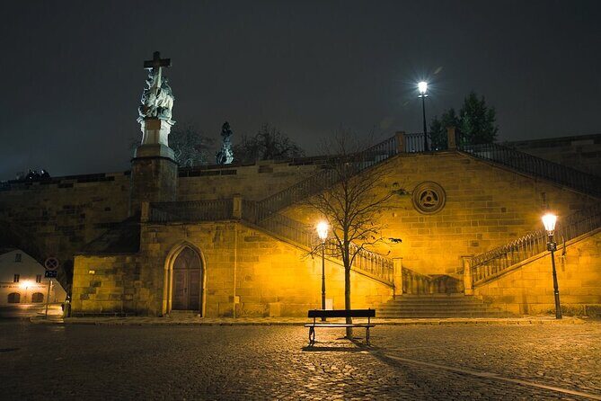 Mystery Tour at Charles Bridge and Prague Castle: Alchemy & Magic - The Group and Timing