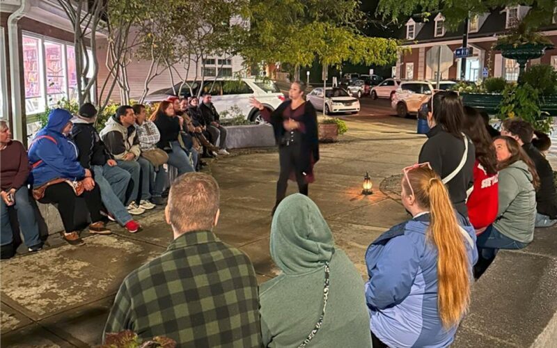 Mystic: Ghosts of Christmas Past Downtown Walking Tour - Final Thoughts