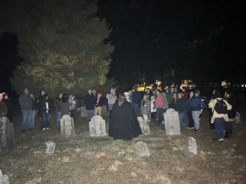 Mystic: Guided Graveyard Ghost Tour by Moonlight - The Experience Itself: What You Can Expect
