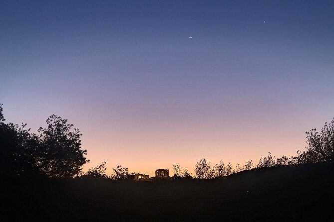 Mythical Yoga & Meditation Acropolis at Sunrise & Sunset - The Instructor and Atmosphere