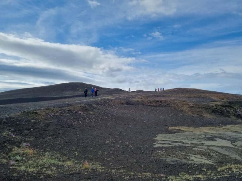 Mývatn: Guided Hike and Nature Baths Entry with Transfer - Why This Tour Stands Out