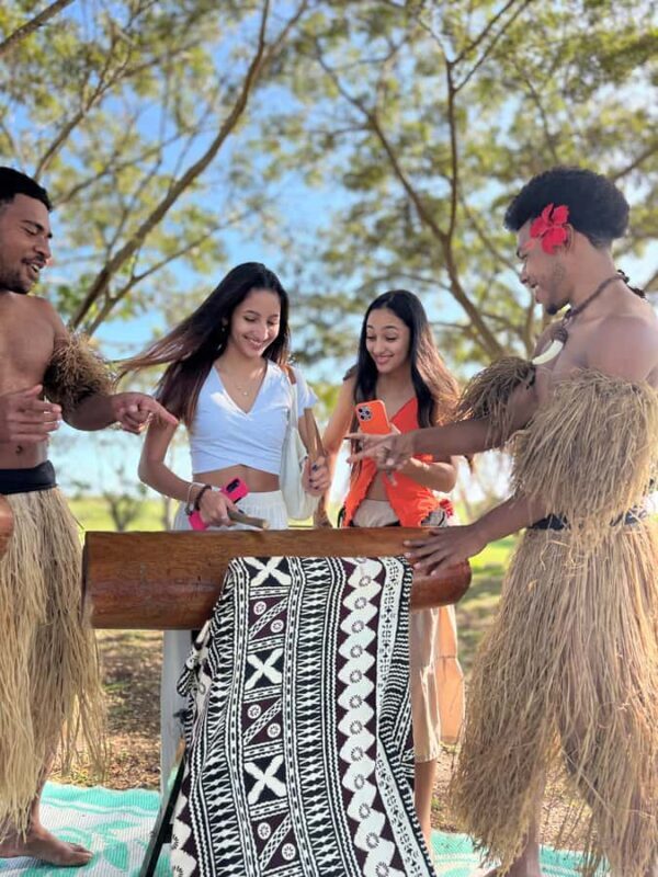 Nadi: VOU HUB Fijian Arts & Cultural Experience with Show - Key Points