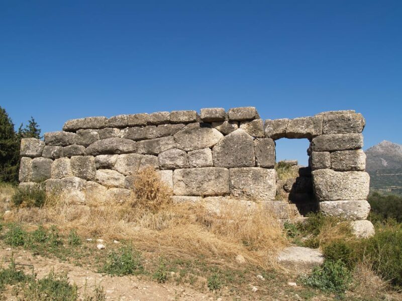 Nafplio: pyramid, castles & major attractions of Argolis - Introduction