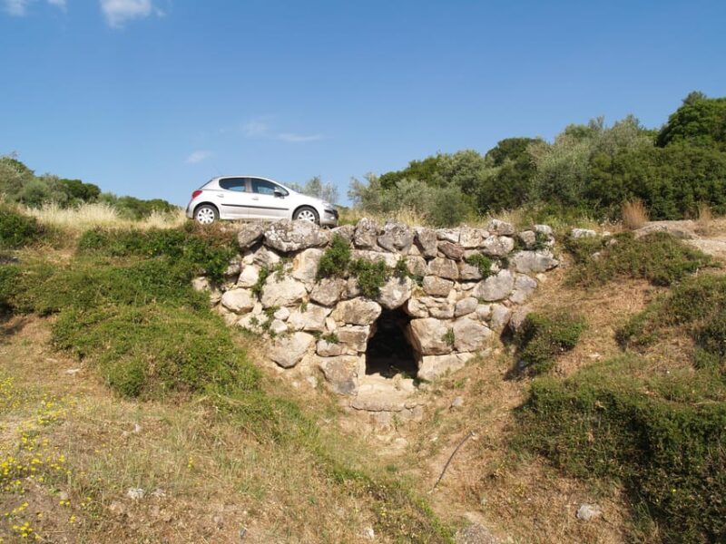 Nafplio: pyramid, castles & major attractions of Argolis - Key Points