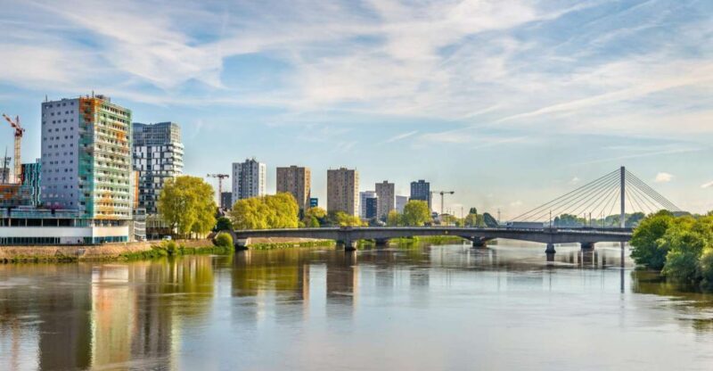 Nantes: Express Walk with a Local in 60 minutes - FAQ About the Nantes Express Walk