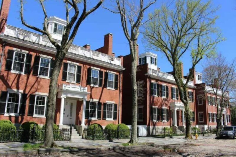 Nantucket: Guided Scenic Island Driving Tour - The Downsides