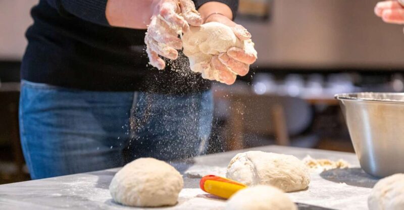 Naples: Authentic Neapolitan Pizza Making Class - The Meal: Your Self-Made Pizza