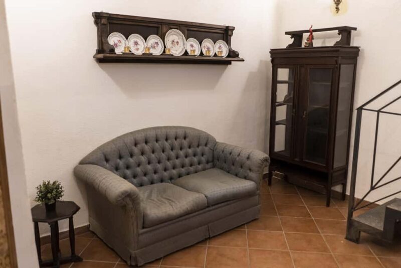 Naples: Cooking Class in Traditional Neapolitan Home - The Cultural Touch — Live Music and Artistic Performance