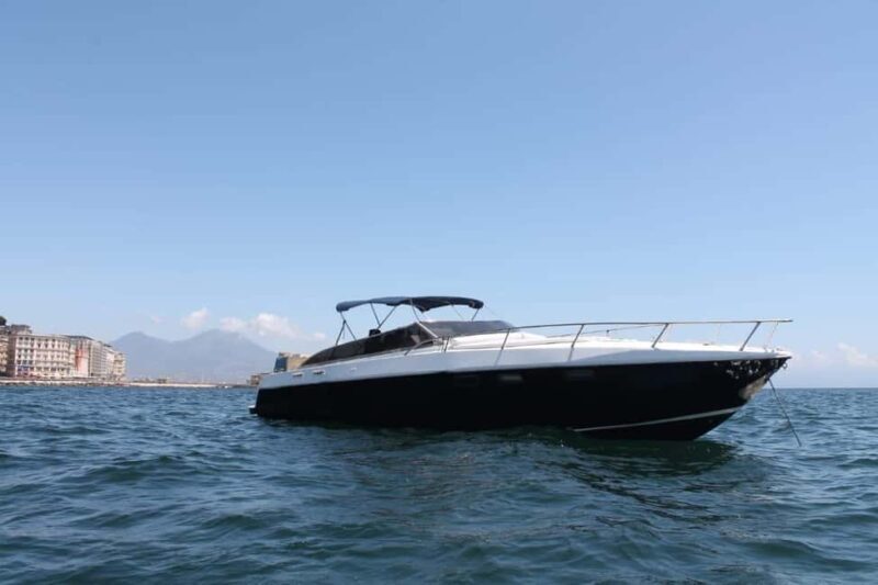 Naples Express Tour: Castles, Legends & the Gulf - The Experience with the Guide and Group Size