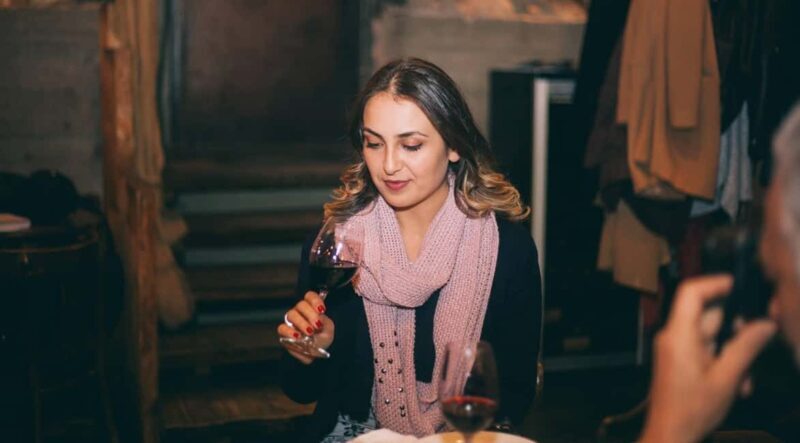 NAPLES, FUN Wine Tasting in the City Center - Key Points