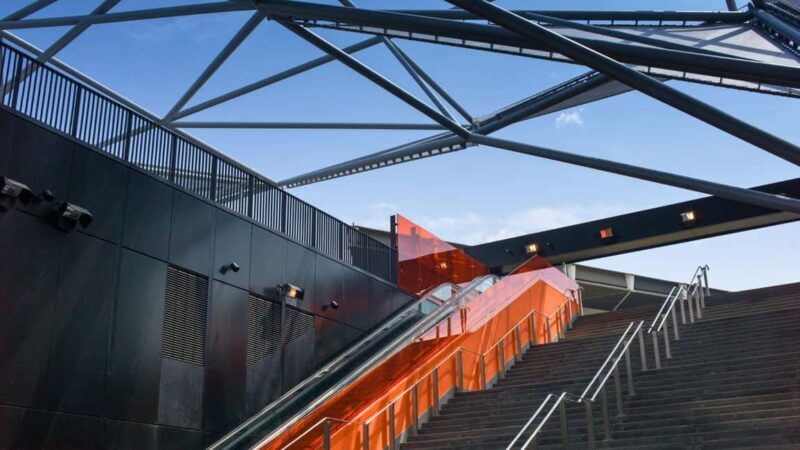 Naples: guided tour of the artists' tube on Line 1 to Toledo - Key Points