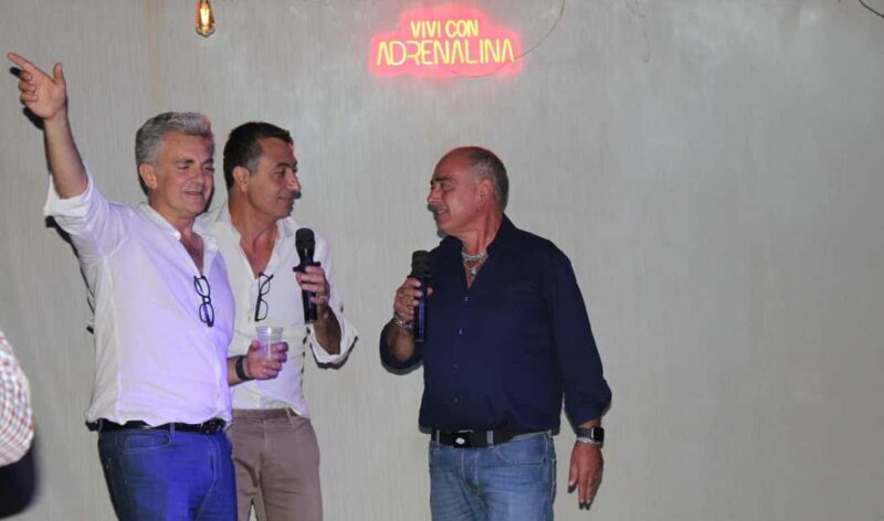 Naples: Karaoke Night with Drinks at Club Adrenalina - Pricing and Value