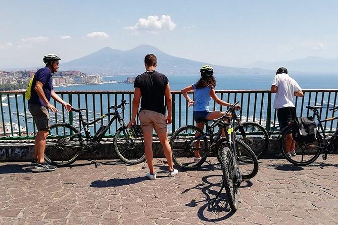 Naples panoramic e-bike(pedal assisted)ride with pizza tasting - The Value of the Experience