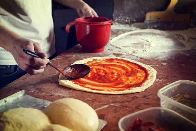 Naples Pizza-Making: From Dough to Dessert & Wine at Pizzeria - An In-Depth Look at the Pizza-Making Experience