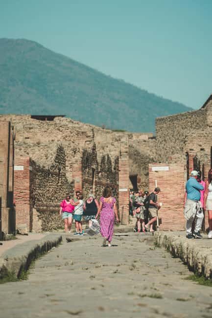 Naples: Pompeii Skip-the-Line Ticket with Round-Trip Bus - Transportation & Timing
