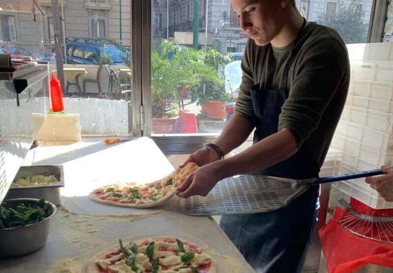 Naples: Premium Pizza-Making Class at a Pizzeria - Key Points