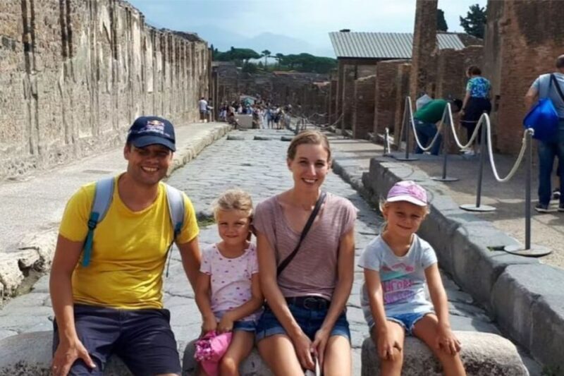 Naples: Private custom tour with a local guide - FAQ