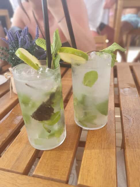 Naples Pub Crawl; from the first free Spritz to the Disco - Key Points