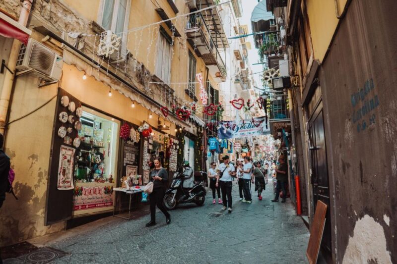 Naples: Royal Palace and Spanish Quarters Small Group Tour - Key Points