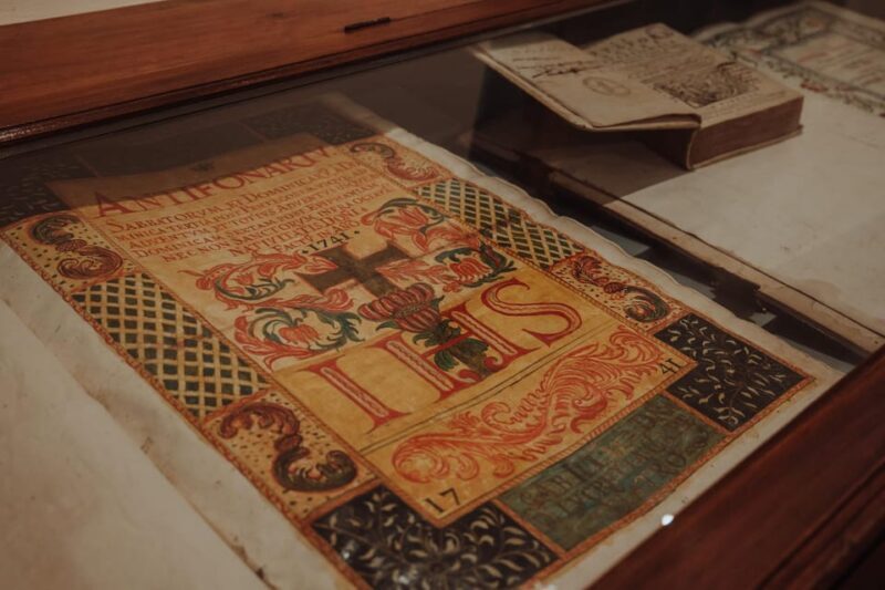 Naples: Santa Chiara Cloister Guided Group Tour - The Experience and Its Appeal