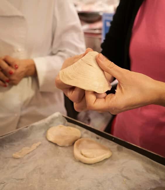 Naples: Sfogliatella Experience with Tasting & Walking Tour - An In-Depth Look at the Experience