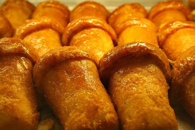 Naples Street Food Tour with Foodie Guide around Historical Center - Analyzing the Tours Content and Experience