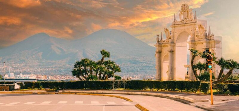 Naples: sunrise gulf tour with typical breakfast by the sea - An In-Depth Look at the Naples Sunrise Gulf Tour