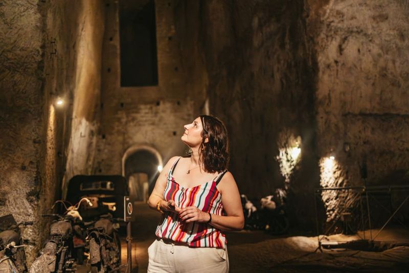 Naples: The Bourbon Tunnel Guided Tour with Entrance Ticket - What you’ll see: fascist-era statues and the vehicle exhibit