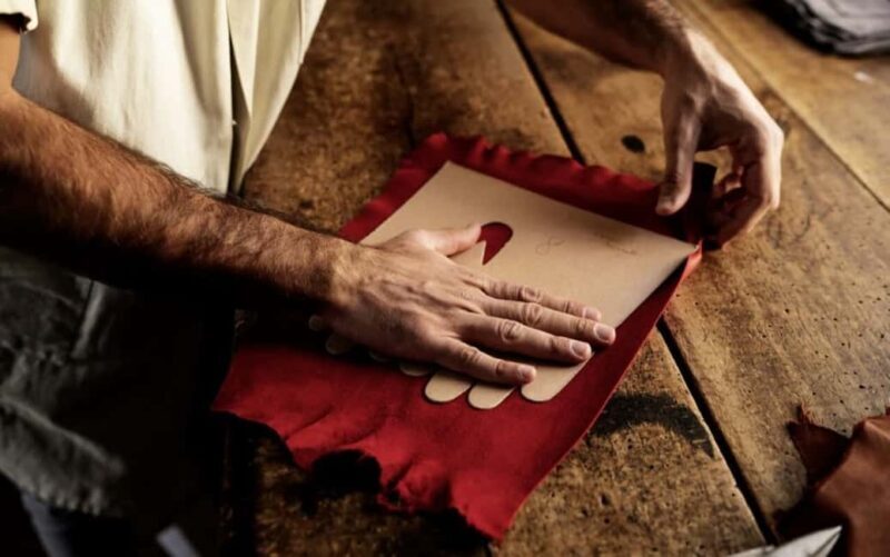Naples: tour of the Neapolitan Glove Workshop and the art of gloves - Practical Details and Logistics