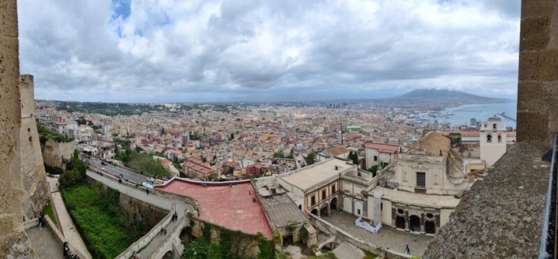 Naples: Walking Through Contrasts and Panoramas - Key Points
