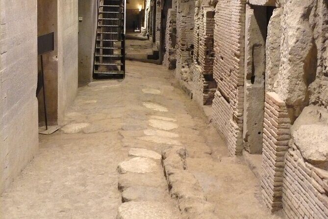 Naples walking tour + Neapolis buried - An In-Depth Look at the Naples Walking Tour + Neapolis Buried