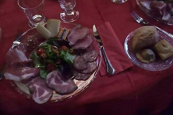 Napoleon Cave - Entertainment - Discovery/drink package - Key Points