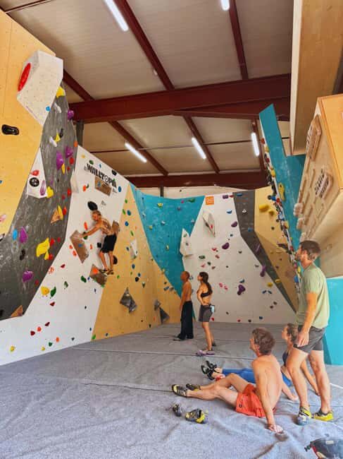 Narbonne: Leisure complex, Climbing wall - Who Is This Tour Best Suited For?