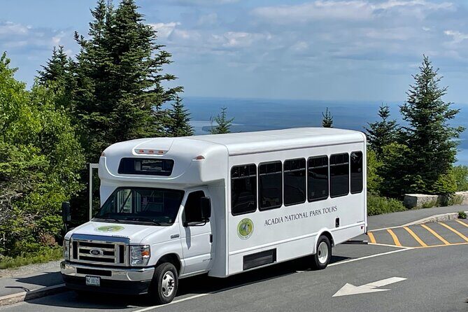 Narrated Bus Tour of Bar Harbor and Acadia National Park - Key Points