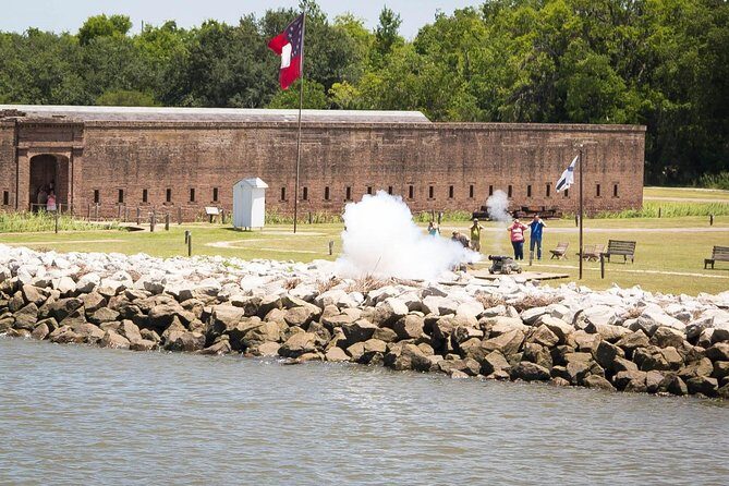 Narrated Harbor Luncheon Riverboat Cruise - Who Will Enjoy This Experience?