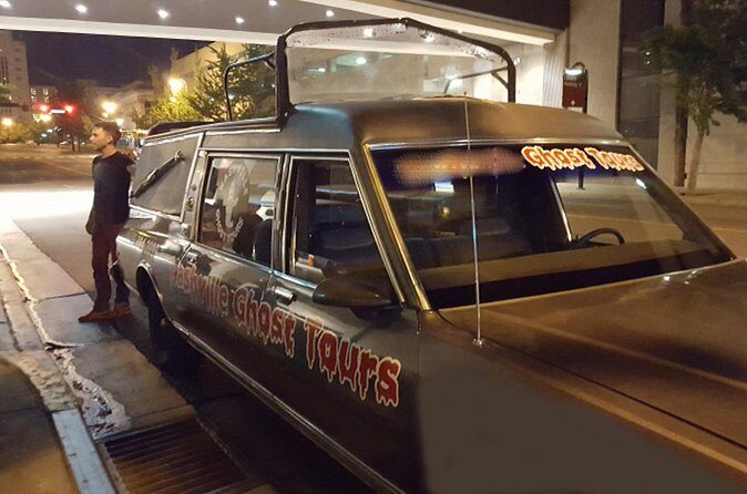 Nashville Haunted Hearse Ghost Tour 1 Hour Shared - Stop 4: 1017 16th Ave S – Murder on Music Row
