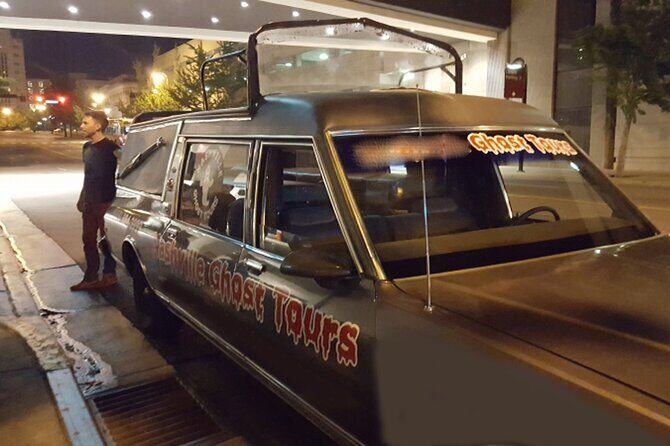 Nashville Haunted Hearse Ghost Tour 1 Hour Shared - The Ride and the Atmosphere