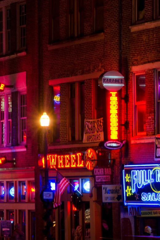 Nashville: Music History and Moonshine Pub Crawl - The Detailed Breakdown