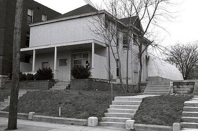 Nashville Walking Tour of Music Row with Former Music Biz Pro - FAQ