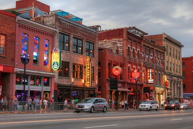 Nashvilles Famous Ghosts Self Guided Audio Walking Tour - Who Is This Best For?