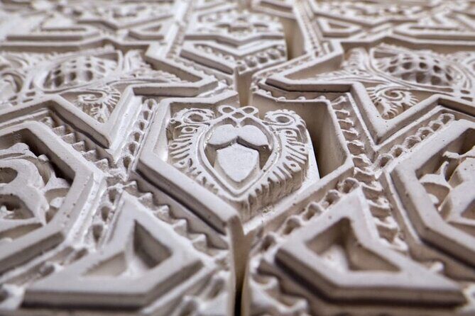 Nasrid Crafts: Only plasterwork workshop in the Alhambra - Who Will Enjoy This Tour?