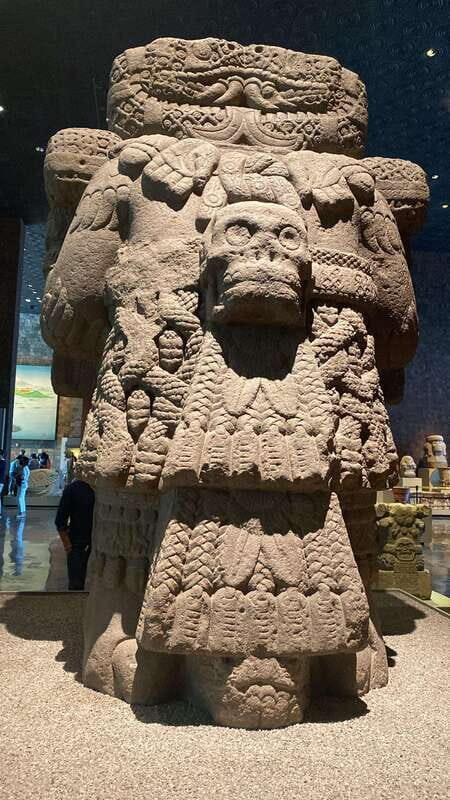 National Museum of Anthropology: a journey into Mexico's past-English lang. - A Closer Look at the Tour