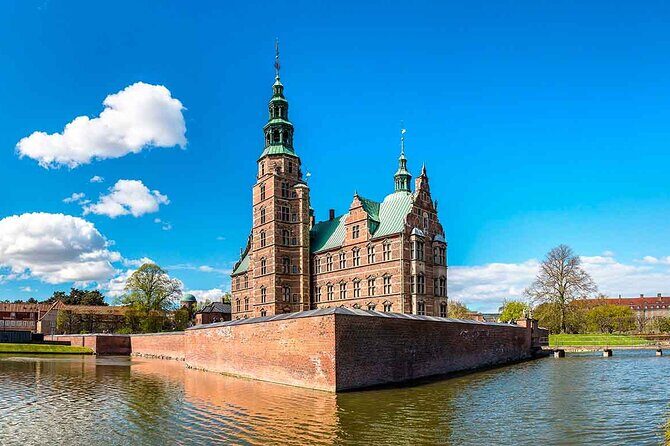 Native Walking Tour to Copenhagen - Who Should Consider This Tour?