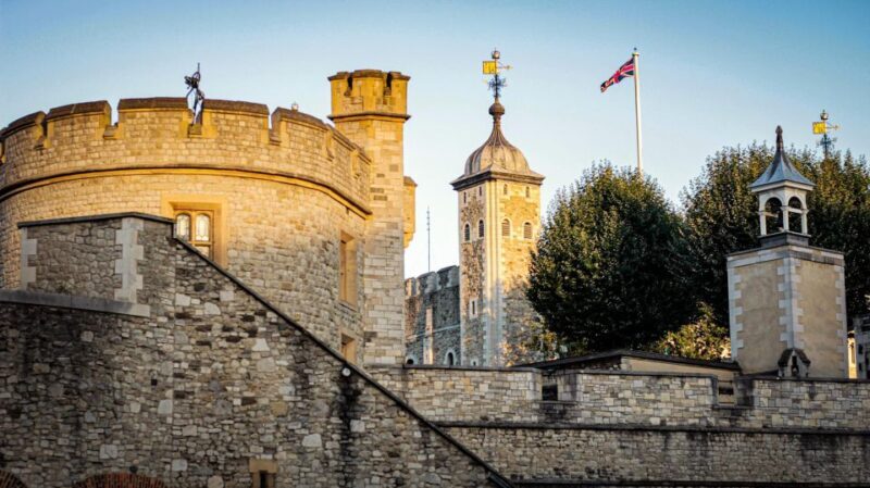 Naughty London: Unsavoury History Walking Tour - Why This Tour Works