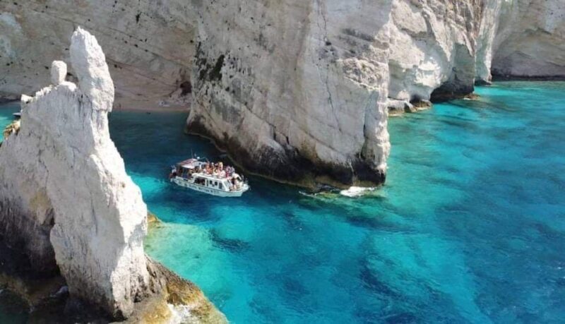 Navagio bay White Beach West Coast Porto Vromi Anafonitria - Key Points