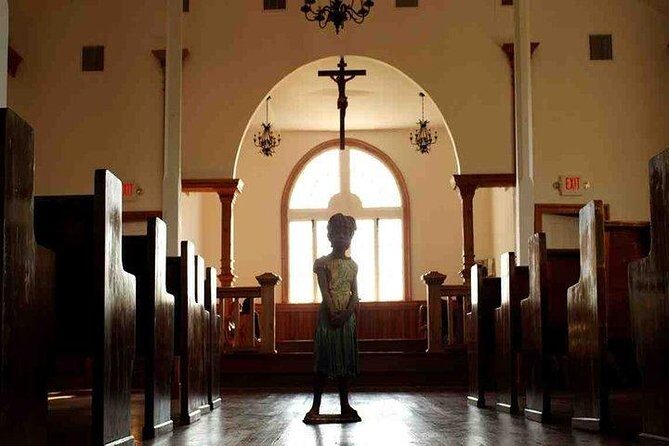 Nawlins Luxury: Laura, Oak Alley or Whitney Plantation Tour w/Transportation - Frequently Asked Questions