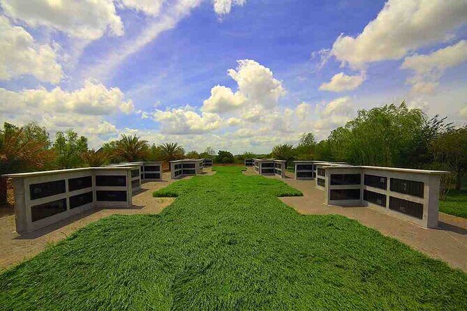 Nawlins Luxury: Whitney Plantation Tour with Transportation - Who Should Consider This Tour?
