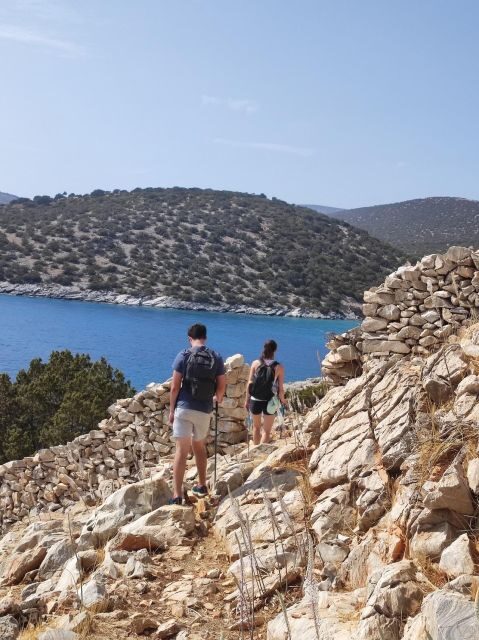 Naxos: Explore the cave of the unspoiled south-east coast! - Key Points: