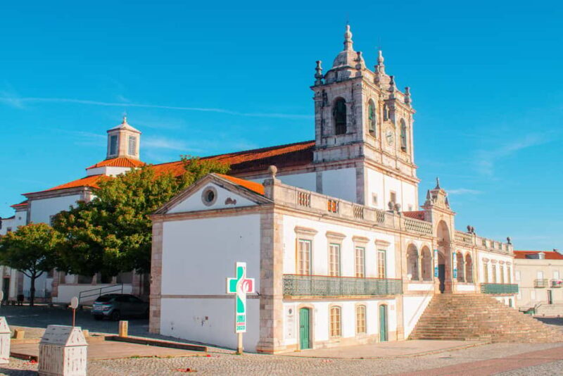 Nazaré: Hidden Gems Walking Tour with Local Guide - The Funicular and Stunning Views