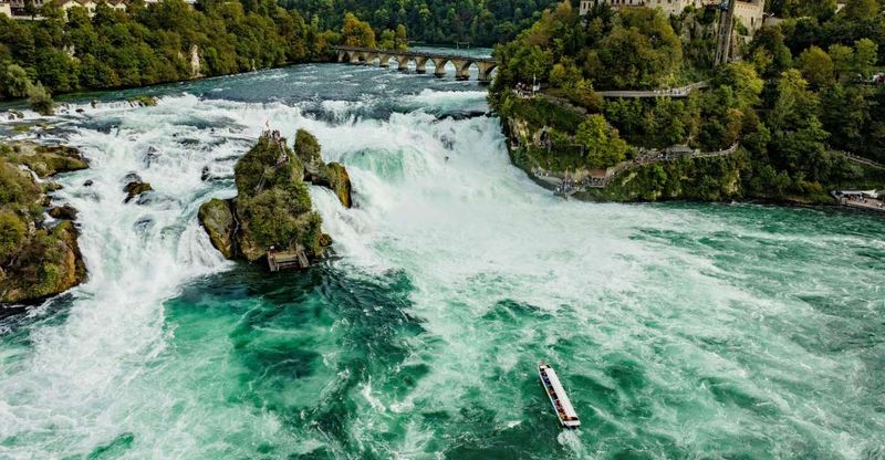 Neuhausen am Rheinfall: Rhine Falls Boat Tour - Meeting Point at Schlössli Wörth Platz No. 3: don’t show up late